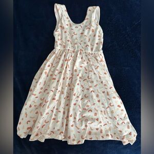 Alice + Ames brown/cream swing dress with dot like design tank sleeves. Size 6.